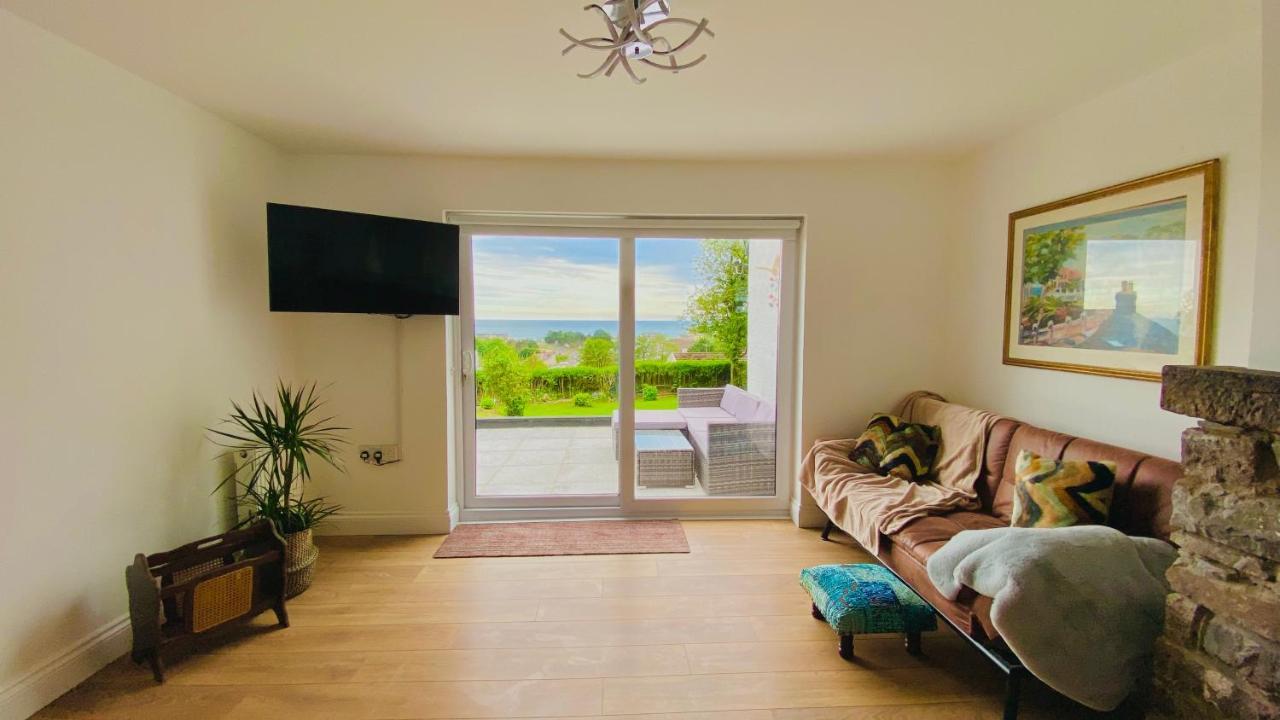 Gordy Hall -Sea Facing Welsh Cottage With Stunning Views Pendine Exterior foto